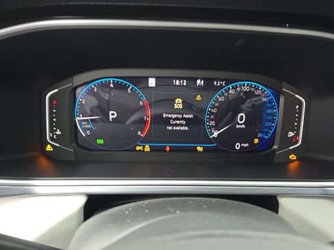 New 2026 Volkswagen Taos SEL image 18