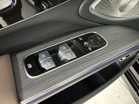 Certified 2023 Mercedes-Benz EQS 580 4MATIC Sedan image 13