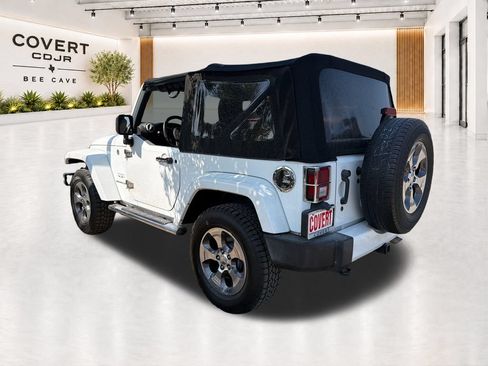 Used 2016 Jeep Wrangler Sahara w/ Mopar Chrome Edition Group AWD/4WD image 5