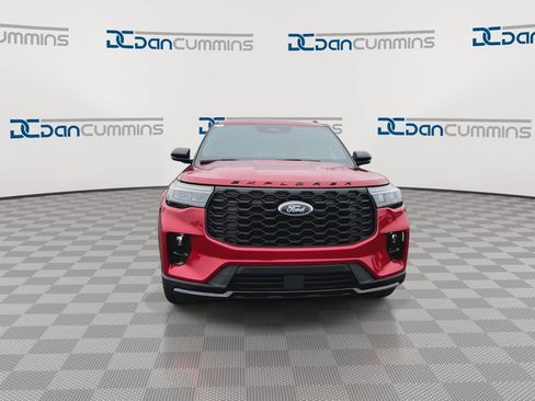 New 2026 Ford Explorer ST-Line w/ ST-Line Street Pack AWD/4WD image 3