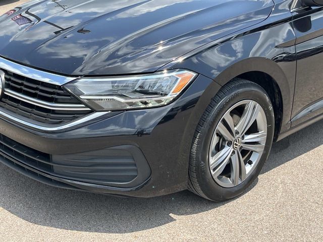 Used 2024 Volkswagen Jetta SE FWD image 10