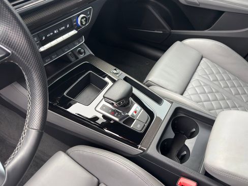 Used 2023 Audi SQ5 Premium Plus w/ Premium Plus Package image 12