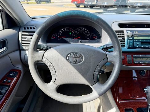 Used 2005 Toyota Camry XLE image 15