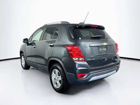 Used 2018 Chevrolet Trax LT w/ LT Convenience Package AWD/4WD image 5