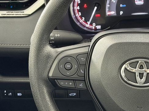 Used 2025 Toyota RAV4 XLE w/ Convenience Package image 28