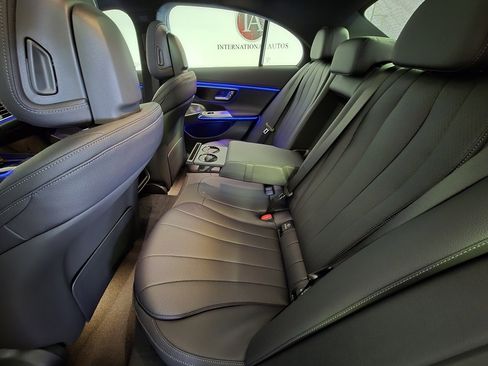 New 2026 Mercedes-Benz E 350 4MATIC Sedan image 13