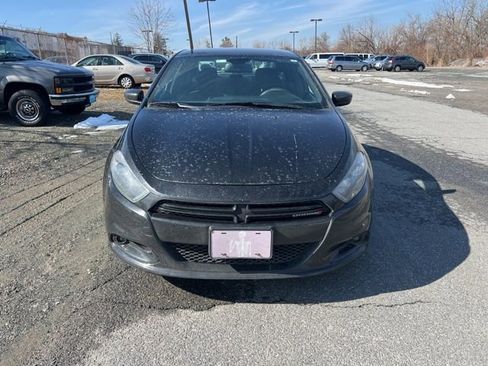 Used 2015 Dodge Dart SXT image 2