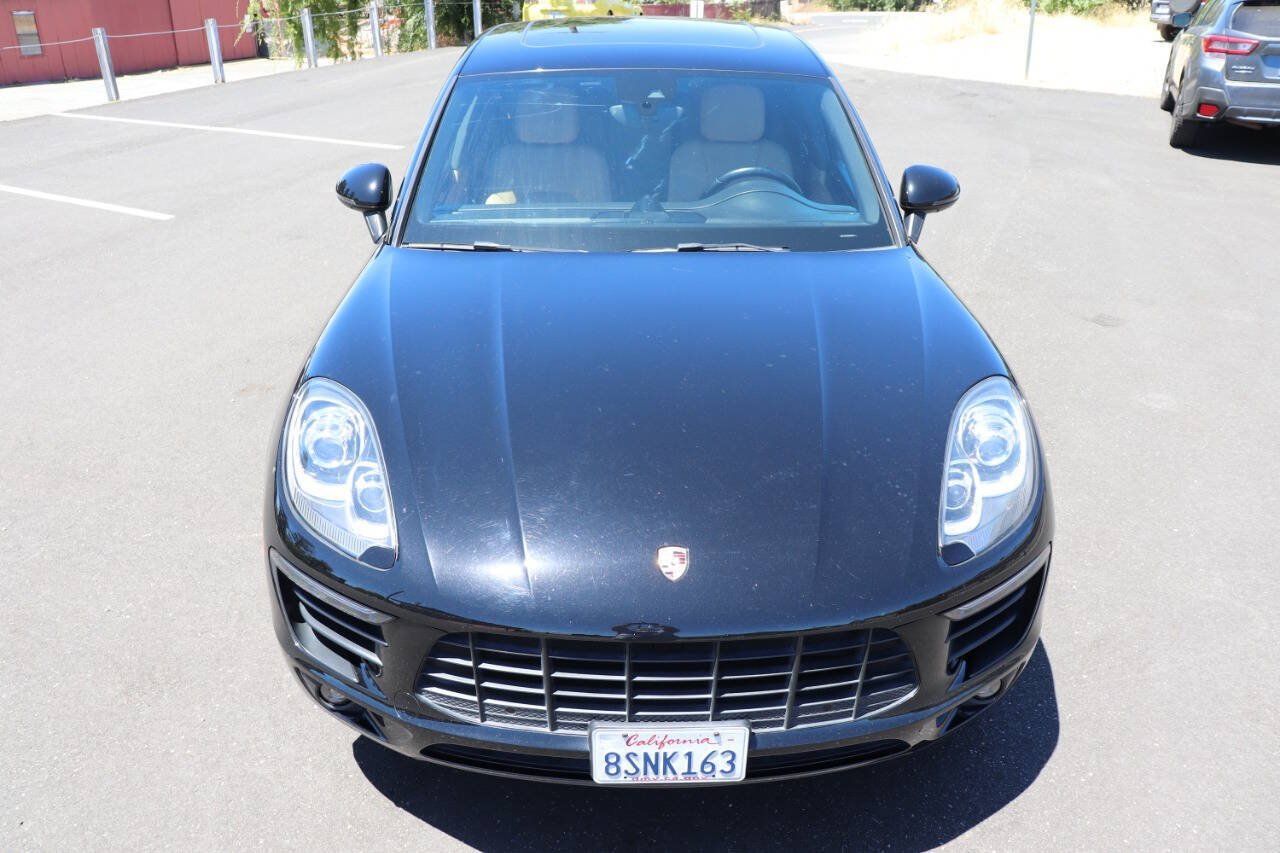 Used 2017 Porsche Macan AWD/4WD image 2