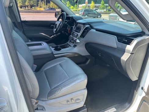Used 2015 Chevrolet Suburban LT RWD image 13