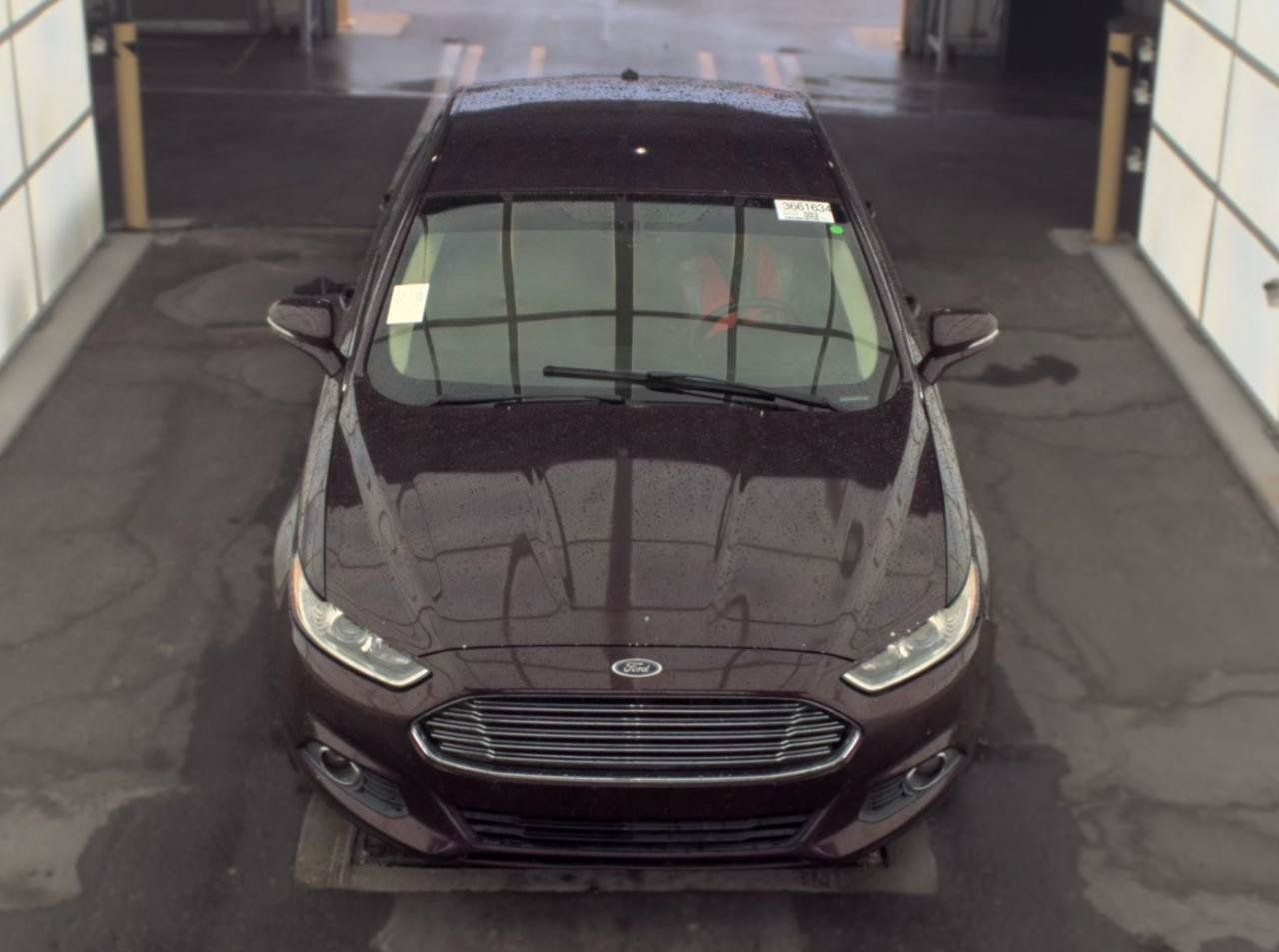 Used 2013 Ford Fusion SE FWD image 2