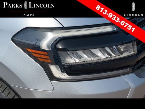 Used 2023 Ford Expedition Limited RWD image 6