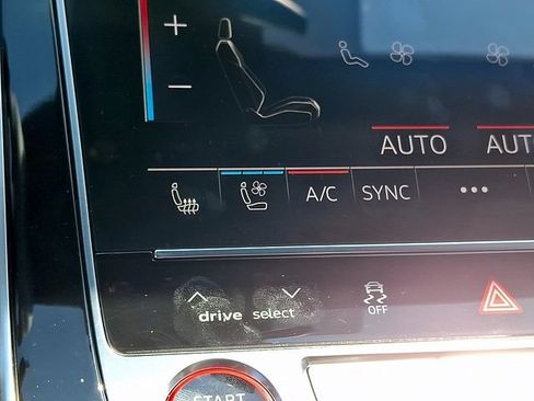 Certified 2026 Audi SQ7 Premium Plus AWD/4WD image 25