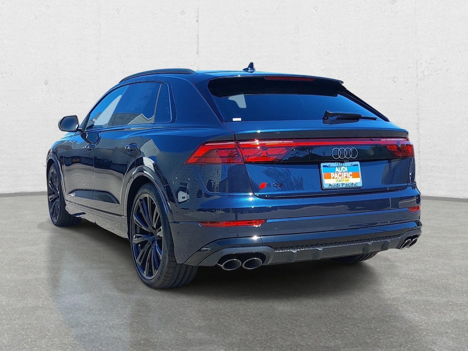 New 2027 Audi SQ8 Prestige AWD/4WD image 7