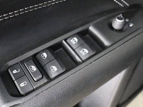 Used 2022 Jeep Compass Latitude FWD image 20