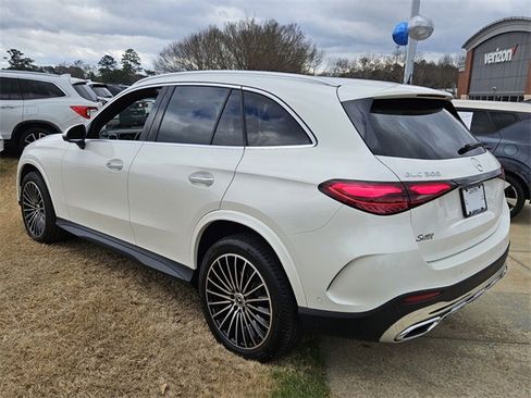 Used 2023 Mercedes-Benz GLC 300 image 10