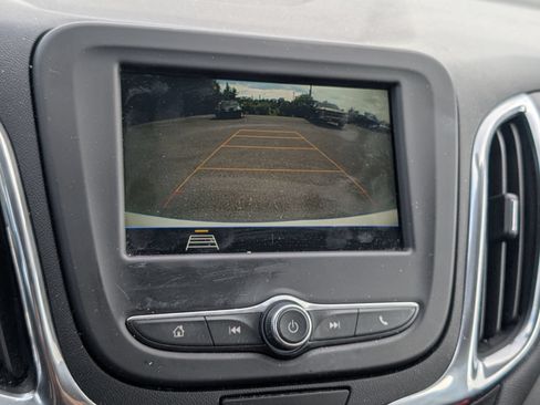 Used 2019 Chevrolet Equinox LT FWD image 9