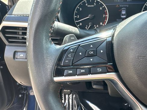 Used 2023 Nissan Altima 2.5 SR w/ SR Premium Package FWD image 25
