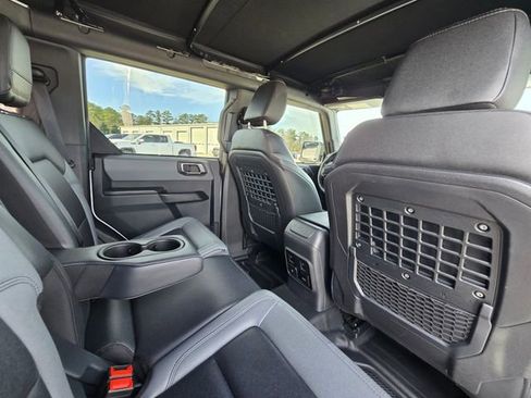 Used 2024 Ford Bronco Big Bend image 17