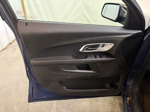 Used 2016 Chevrolet Equinox LTZ w/ Enhanced Convenience Package FWD image 27