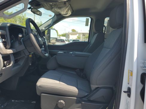 New 2026 Ford F250 XL w/ STX Appearance Package AWD/4WD image 11