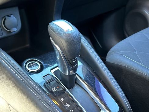 Certified 2020 Nissan Kicks SV FWD image 18
