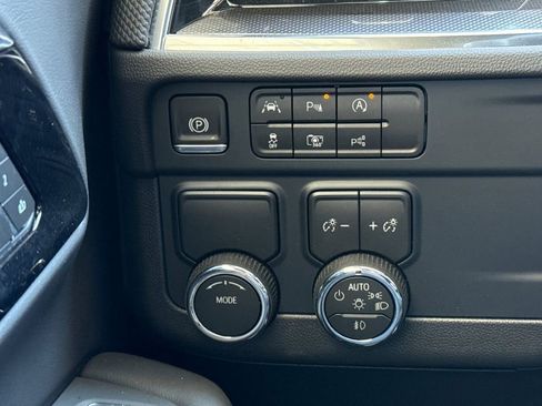 Used 2026 Chevrolet Tahoe RST RWD image 42
