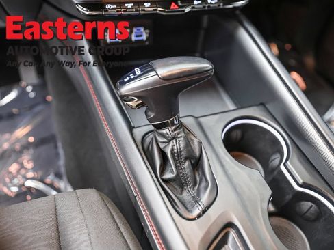 Used 2025 Dodge Durango GT RWD image 13
