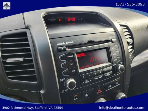 Used 2012 Kia Sorento FWD image 23