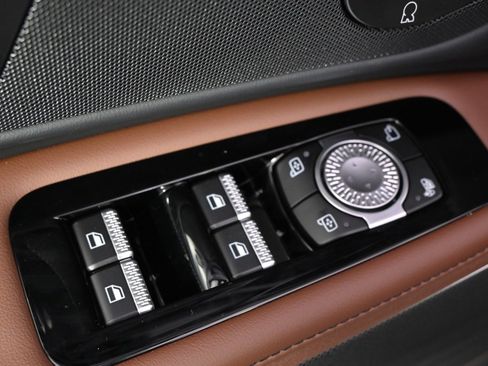 New 2026 Lincoln Nautilus Reserve image 23