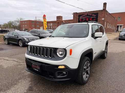Used 2015 Jeep Renegade Latitude image 1
