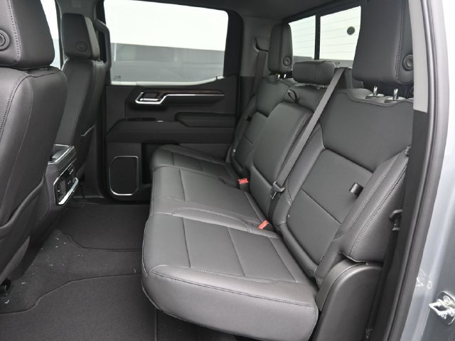 Certified 2026 GMC Sierra 1500 SLT w/ SLT Premium Plus Package AWD/4WD image 11