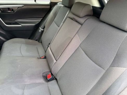 Used 2022 Toyota RAV4 LE AWD/4WD image 13