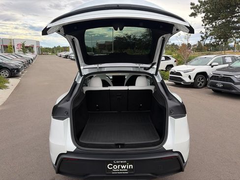 Used 2026 Tesla Model Y Long Range AWD/4WD image 17