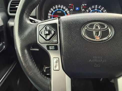 Used 2015 Toyota 4Runner SR5 image 33