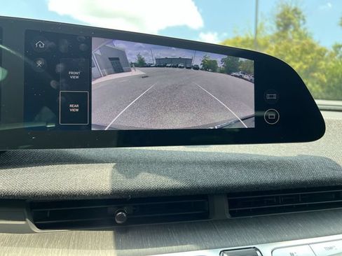 Used 2024 Lucid Air Touring AWD/4WD image 18