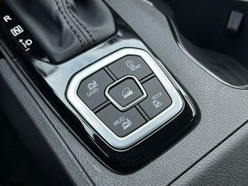 New 2026 Nissan Frontier SV image 39