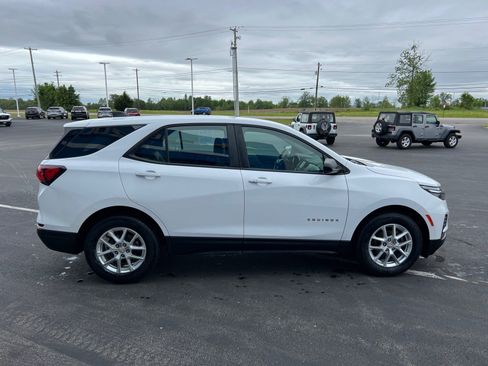 Used 2024 Chevrolet Equinox LS FWD image 6