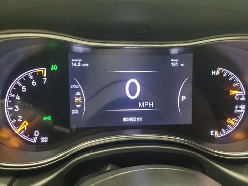 Used 2019 Jeep Grand Cherokee Altitude AWD/4WD image 23