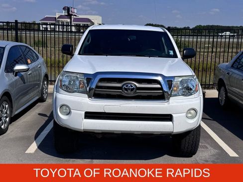 Used 2010 Toyota Tacoma 4x4 Access Cab V6 image 2