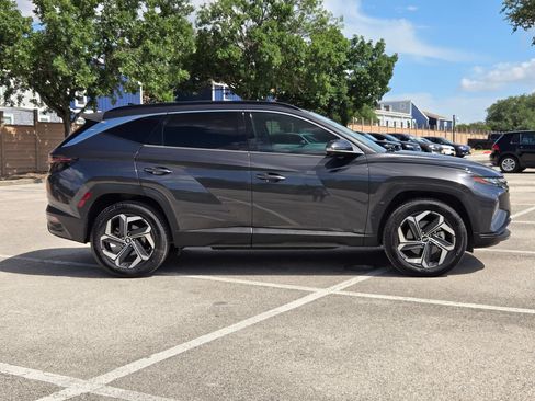 Used 2022 Hyundai Tucson Limited AWD/4WD image 3