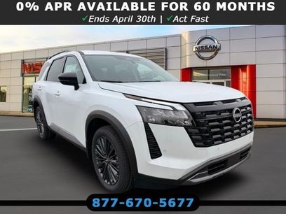 New 2026 Nissan Pathfinder SL w/ SL Premium Package