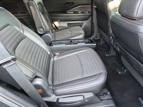 Used 2024 Nissan Pathfinder Rock Creek AWD/4WD image 25