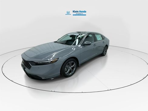 New 2025 Honda Accord EX-L image 6