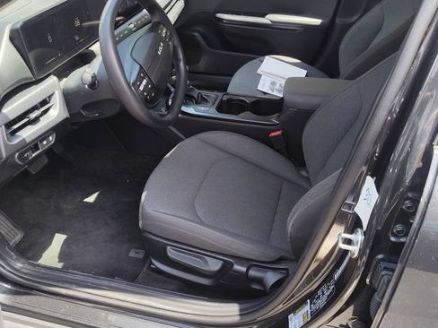 Used 2025 Kia K4 FWD image 7