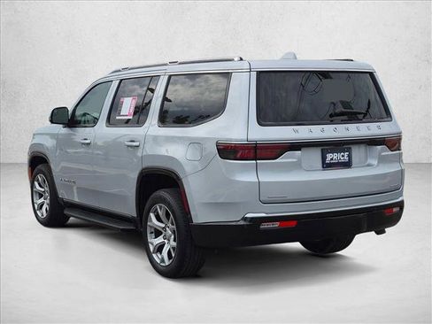 Used 2022 Jeep Wagoneer Series II AWD/4WD image 8