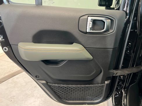 New 2026 Jeep Gladiator Mojave image 18