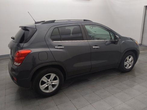 Used 2018 Chevrolet Trax LT w/ LT Convenience Package FWD image 10
