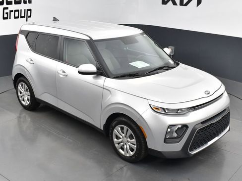 Used 2020 Kia Soul LX FWD image 15