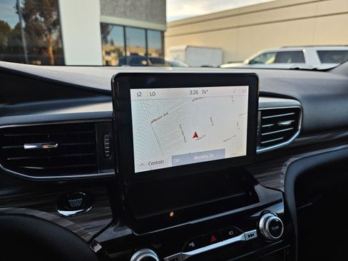 Used 2023 Ford Explorer Limited w/ Equipment Group 301A image 31