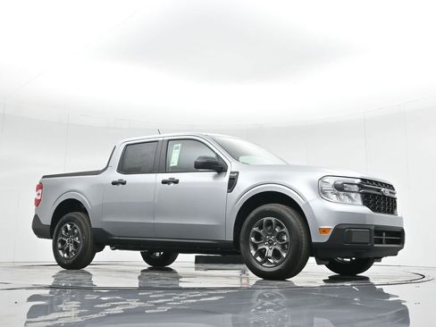 Used 2024 Ford Maverick XLT image 4